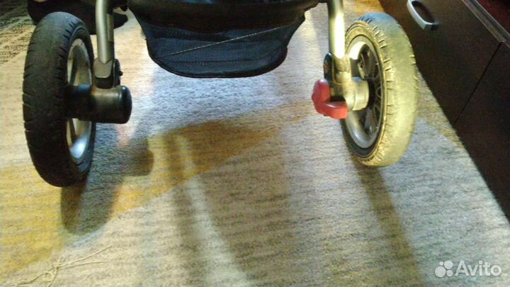 Продам коляску 3в1