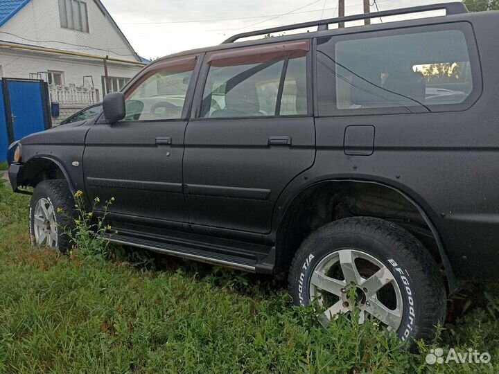 Mitsubishi pajero 4 разбор