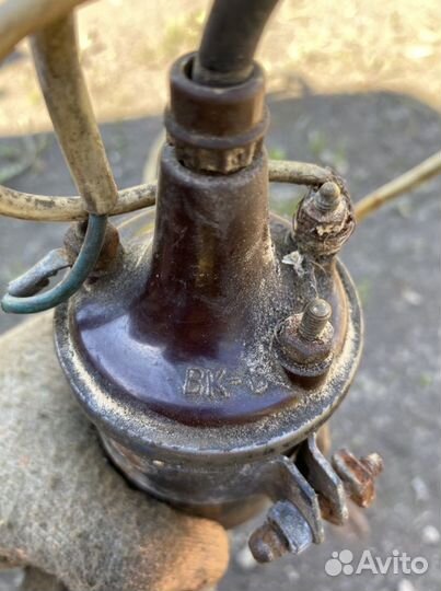 Катушка зажигания Б13 1969 года 12 вольтовая