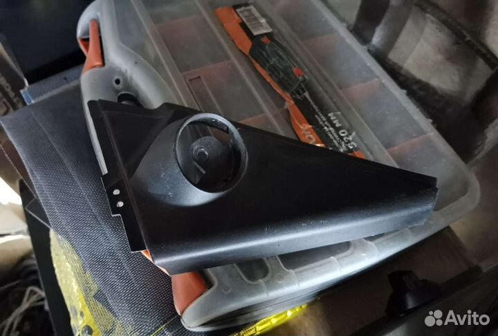 Треугольник в дверь под пищалку, правый, honda c-r