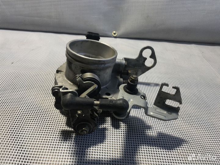 Дроссельная заслонка BMW E34 M50 V-2.0