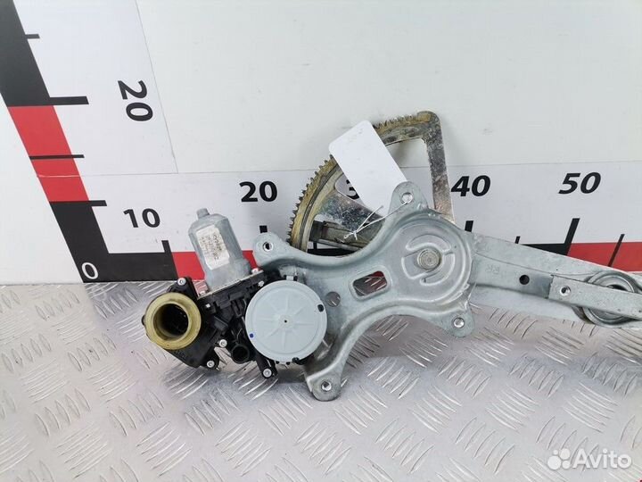 Стеклоподъемник электрический задний правый Toyota