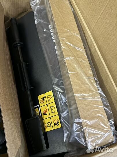 Снегоуборщик бензиновый новый champion ST 656