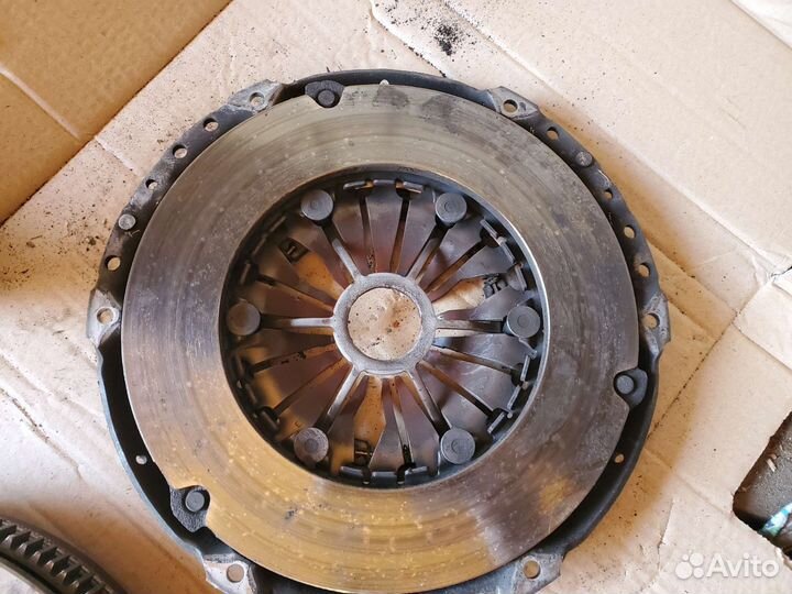 Двухмассовый маховик, корзина сцепления