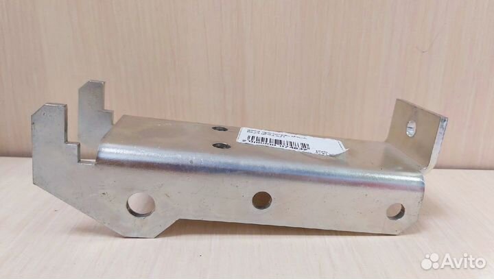 Кронштейн крепления трапа прицепа (усиление фарту