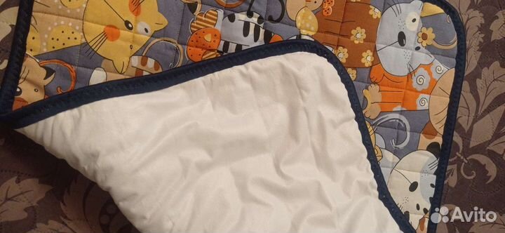 Непромокаемый коврик для питомца