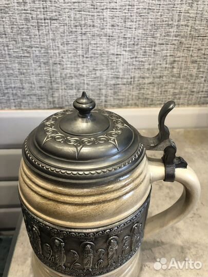 Продам немецкую пивную кружку с оловянной крышкой