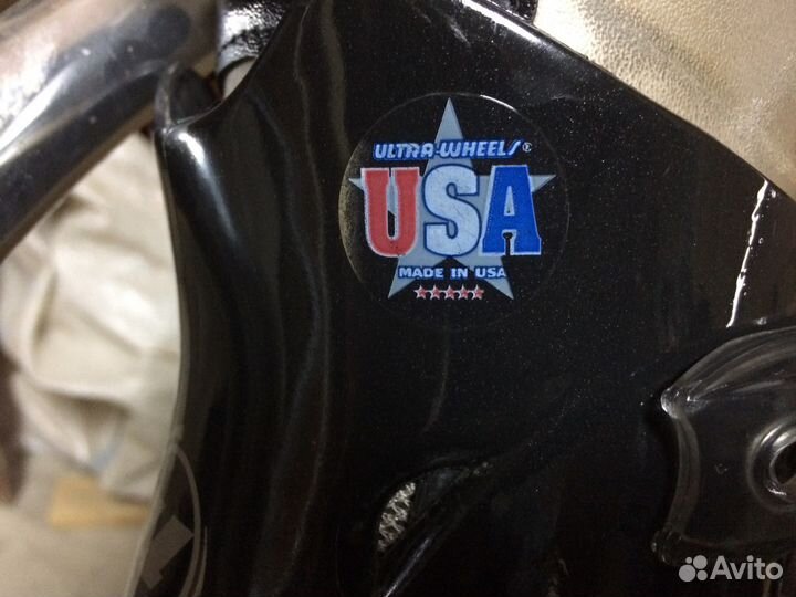 Роликовые коньки