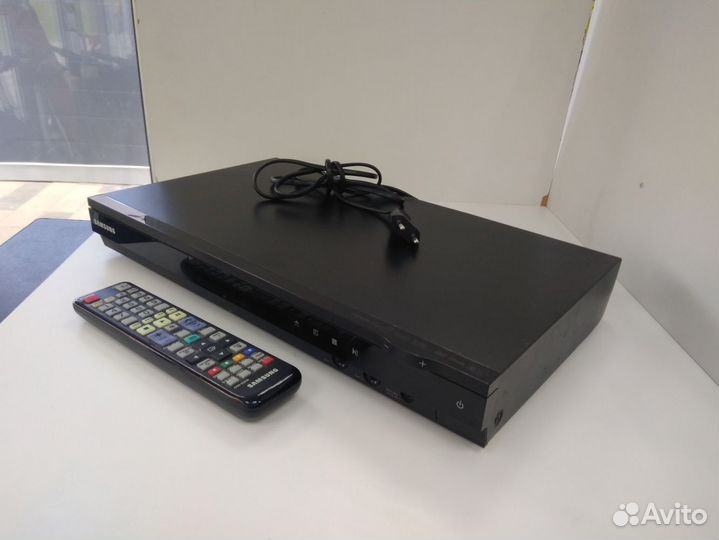 Домашний кинотеатр Samsung HT-D555K