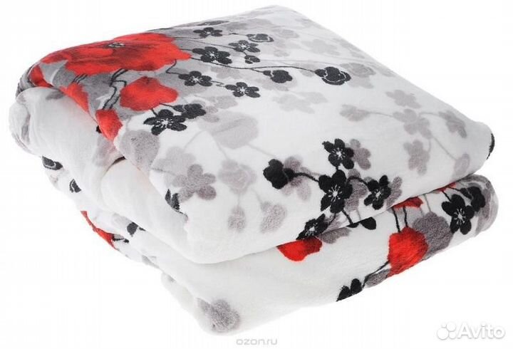 Пледы и покрывало