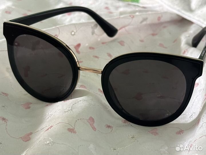 Солнцезащитные очки женские