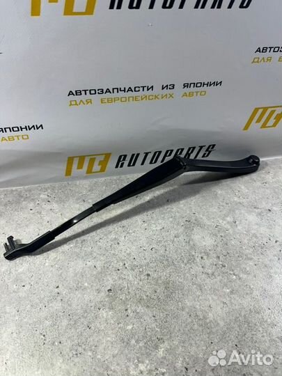 Щетка стеклоочистителя передняя левая