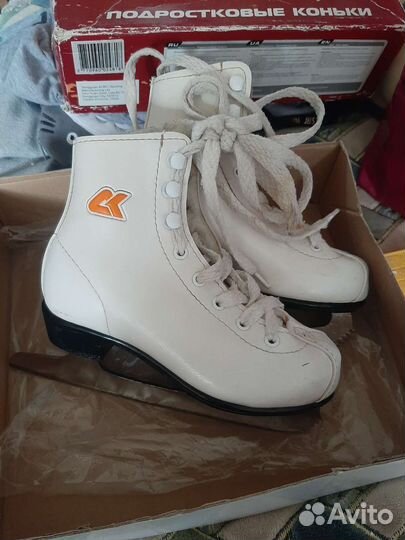 Коньки фигурные