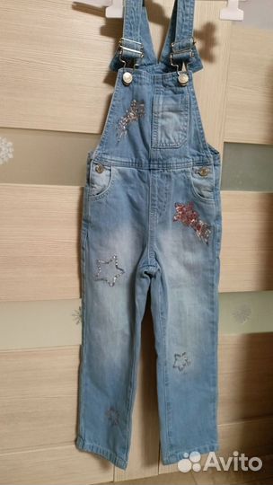 Джинсовый комбинезон для девочки
