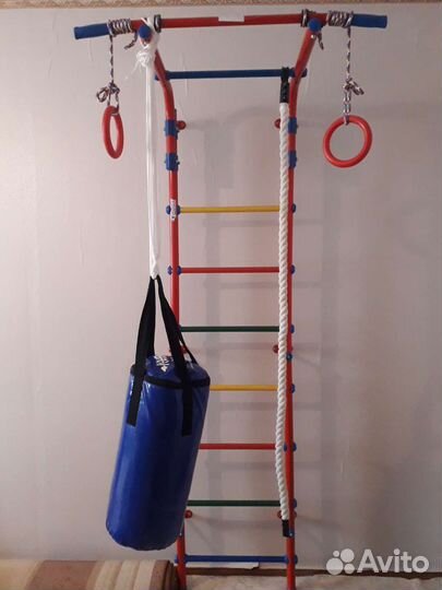 Детская спортивная стенка