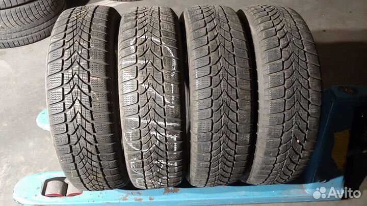 Dunlop SP Winter Sport 4D 195/65 R16 92H