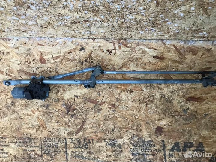 Трапеция стеклоочистителей chrysler Sebring 2007