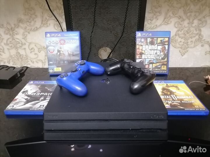 Sony playstation 4 PS4 pro 1tb с играми