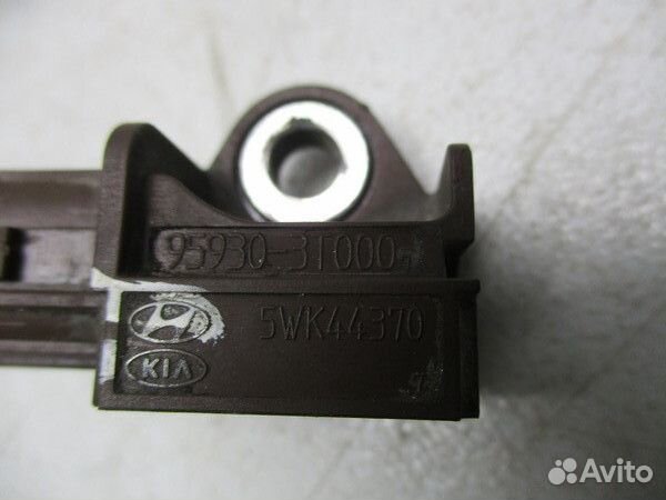 Датчик AIR BAG Kia Quoris KH