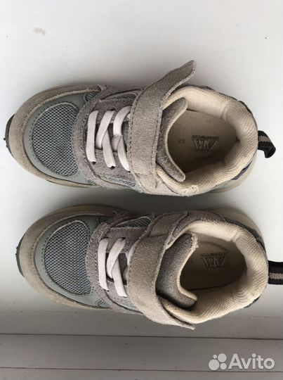 Кроссовки zara 25