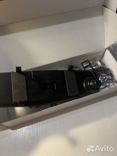 Видеорегистратор зеркало две камеры