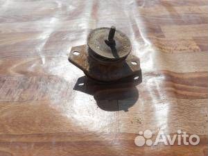 Опора двигателя левая ваз 2111
