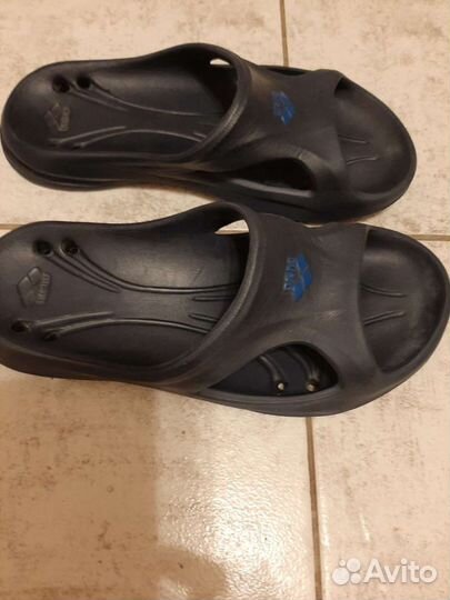 Обувь для бассейна и пляжа