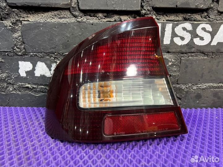 Стоп-сигнал левый Subaru Legacy BEE-005544 EZ30