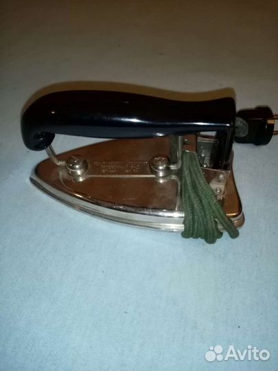 Утюги-дорожные