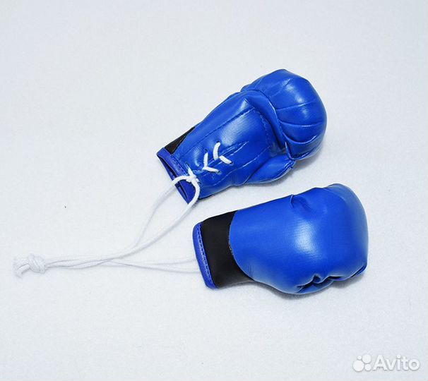 Автомобильный брелок 