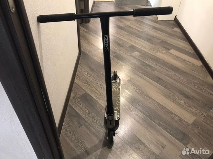 Трюковой самокат Tech Team