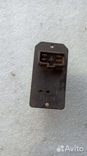 Резистор отопителя Toyota Camry SV30