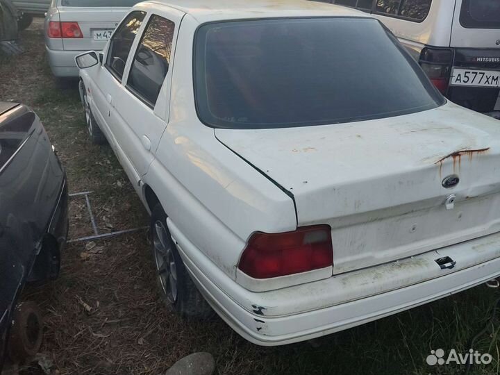 Запчасти на форд эскорт