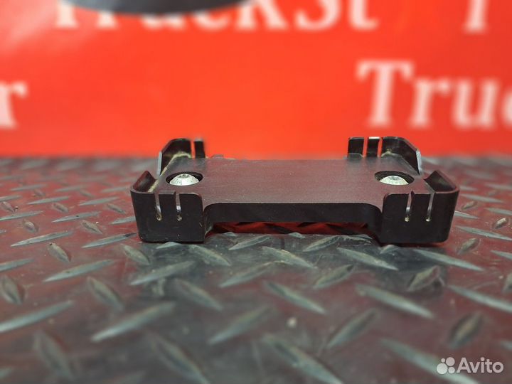 Кронштейн пульта пневмоподвески