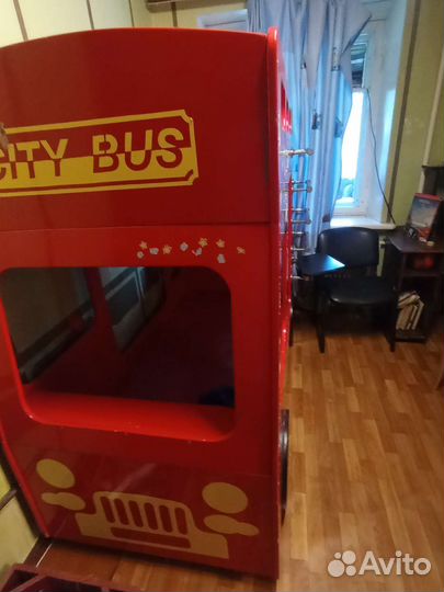 Детская двухъярусная кровать автобус