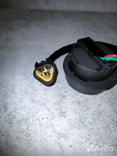 Кнопка подъёмника Yamaha