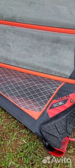 Парус для виндсерфинга