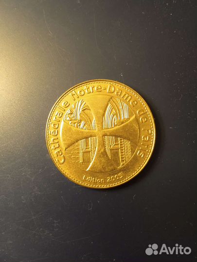 Сувенирная монета Собор Парижской Богоматери