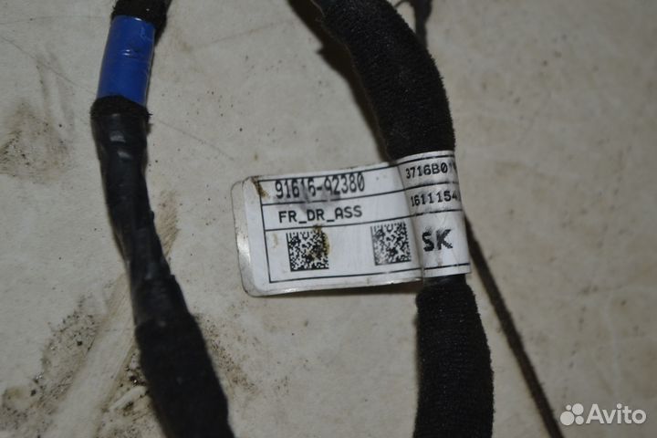 Проводка двери передняя правая Kia Ceed 2 JD