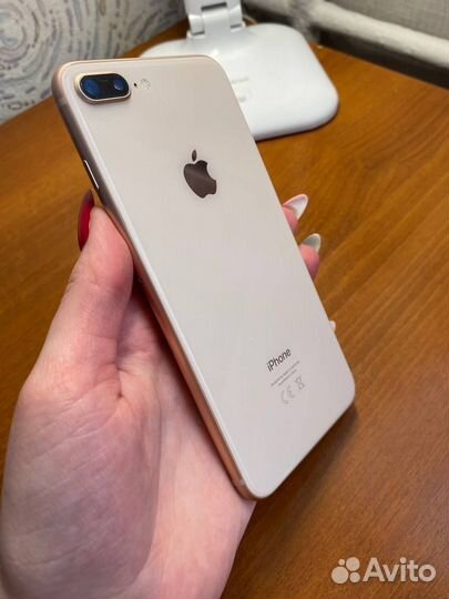 iPhone 8 Plus, 64 ГБ