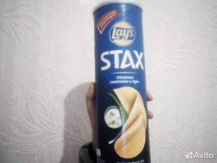 Банка из по чипсов пустая