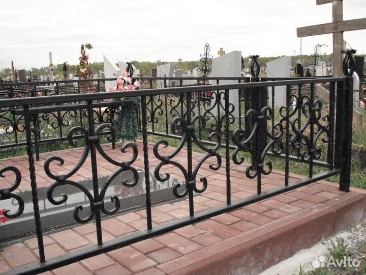 Оградки ритуальные