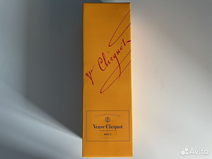 Бутылка от Шампанского Veuve Clicquot Brut