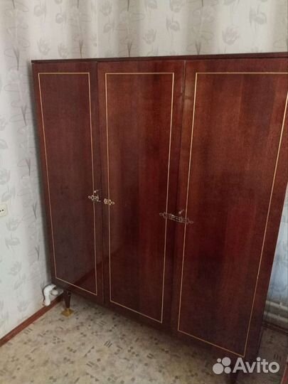 Старая мебель