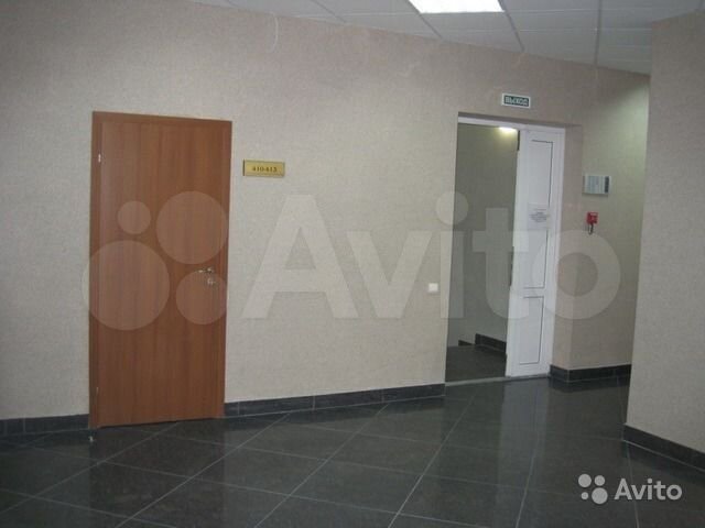 Офисное здание, 1295 м²