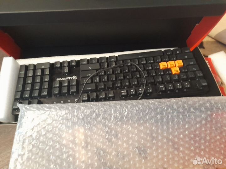 Игровая клавиатура с подсветкой