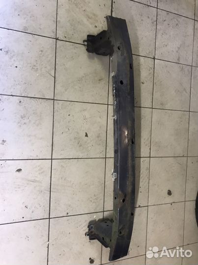 Усилитель бампера тойота королла 150