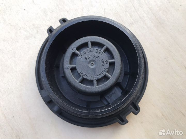 Крышка расширительного бачка 3C0121321 Octavia A7