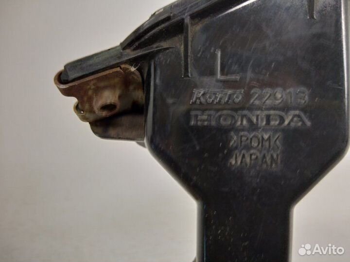 Форсунка омывателя передняя Honda Civic 4D C