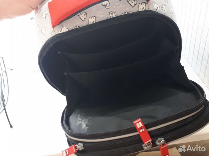 Школьный рюкзак (ранец)